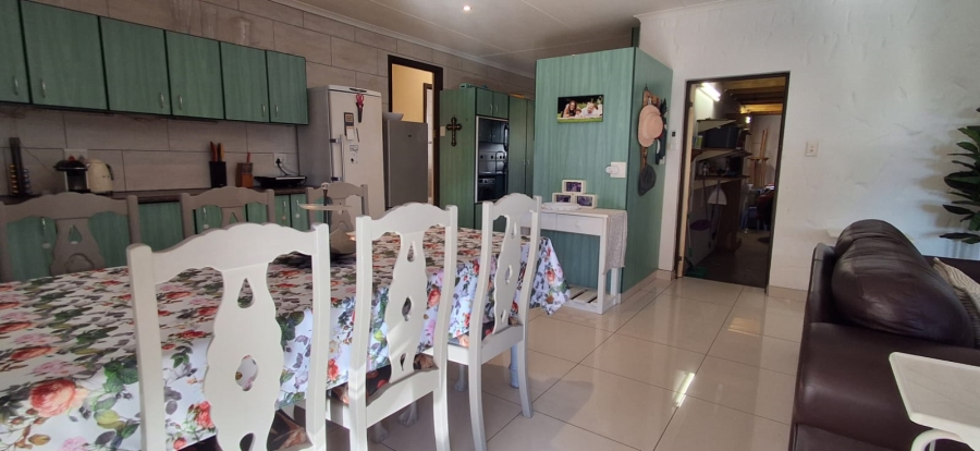 4 Bedroom Property for Sale in Diaz Beach Western Cape